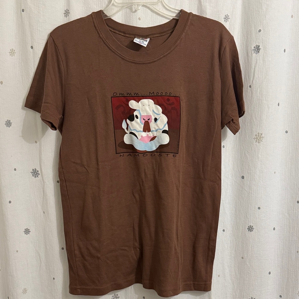 NWOT Cows Yoga T Shirt